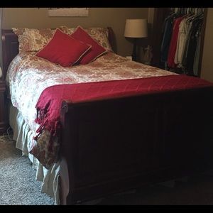 Pottery Barn 6 piece Paisley print duvet cover, shams, and throw